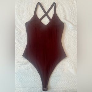 Naked Wardrobe brown ribbed v neck strappy bodycon bodysuit size medium